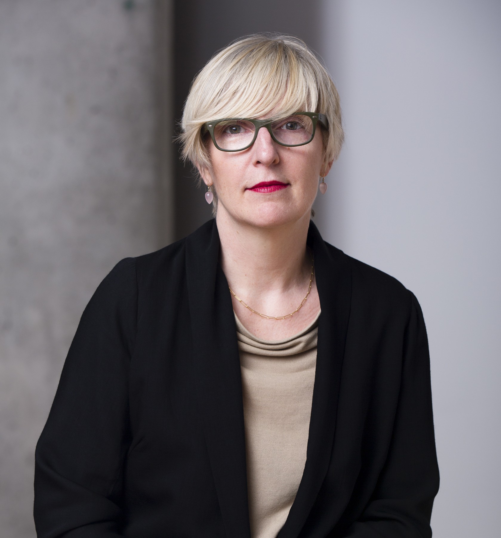 Helen Molesworth Image