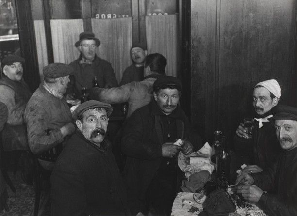 Supper with the cesspool cleaners, Saint-Paul district