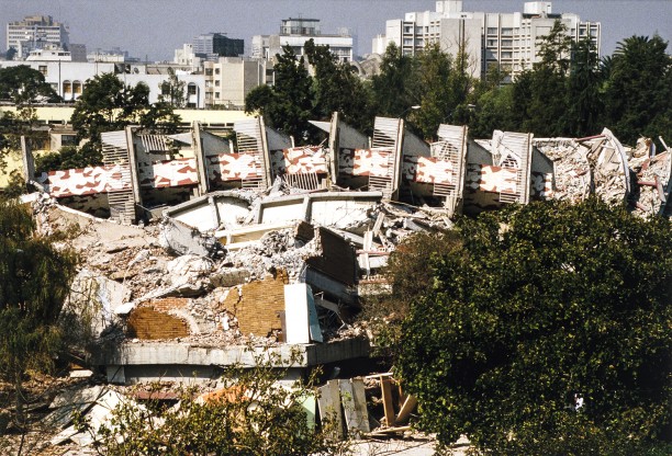 Unidad Habitacional Benito Juárez después del sismo (Arquitectura Colapsada Series)