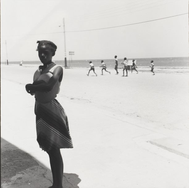 A girl at the ocean, Cap Haitian