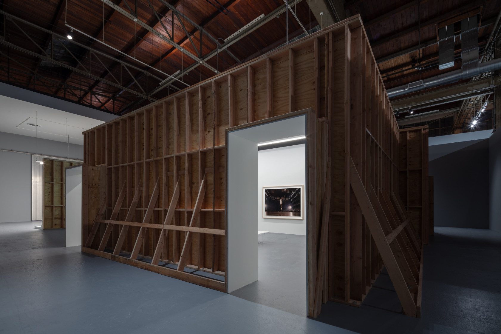 Last Call: Paul Pfeiffer: Prologue to the Story of the Birth of Freedom Closing Reception with Jan Tumlir